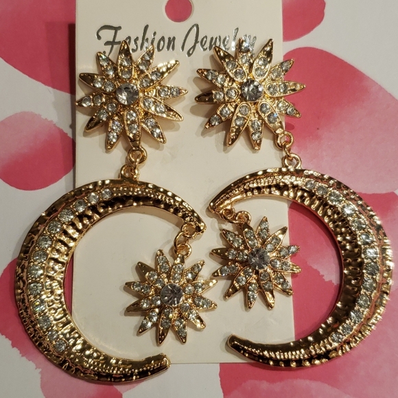 Earring - Picture 2 of 2